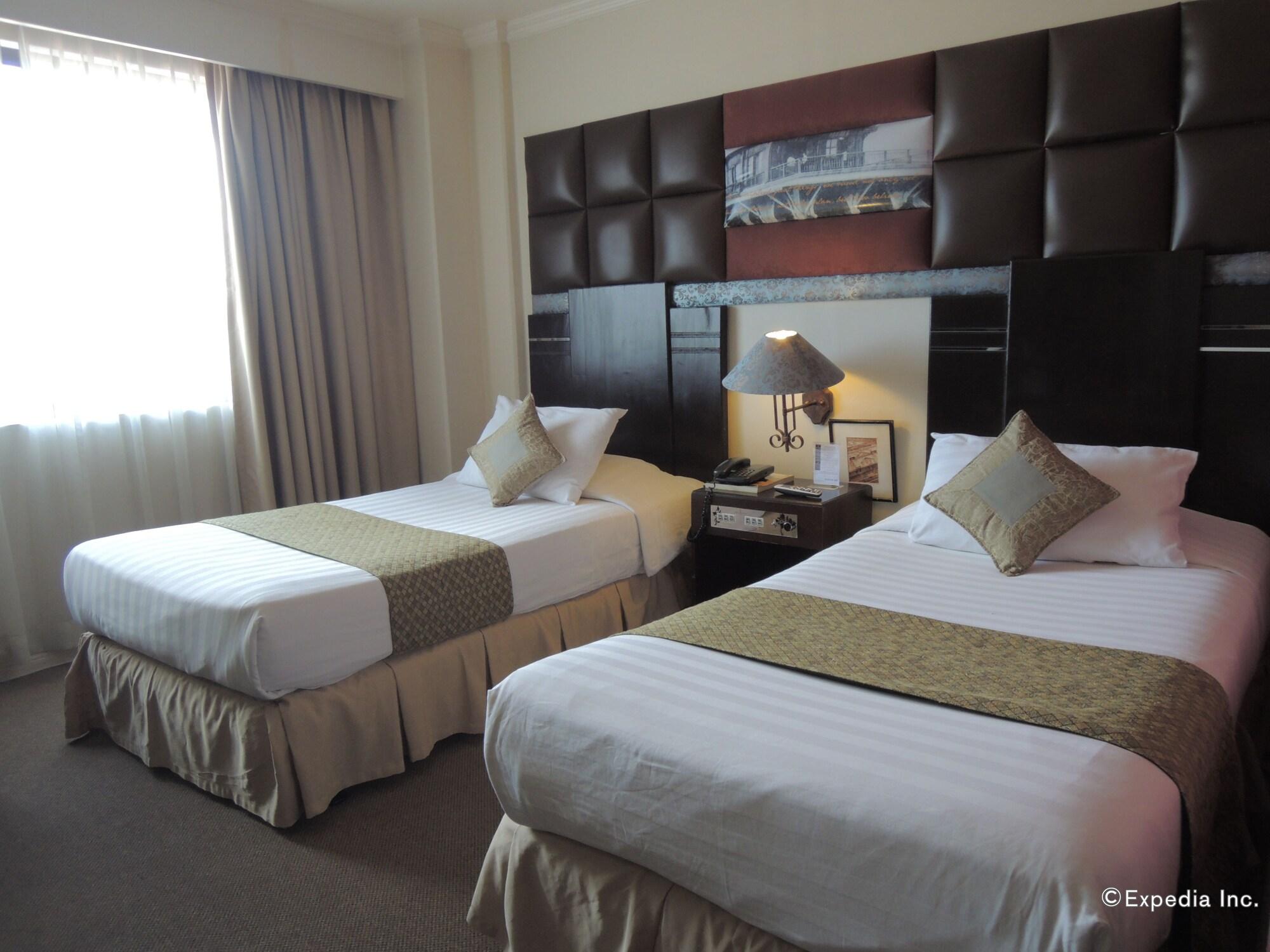 The Bellavista Hotel Lapu-Lapu City Dış mekan fotoğraf
