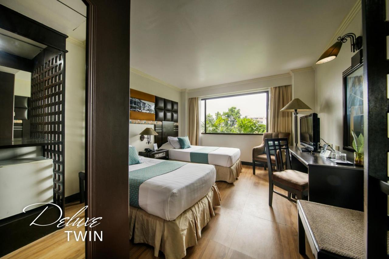 The Bellavista Hotel Lapu-Lapu City Dış mekan fotoğraf