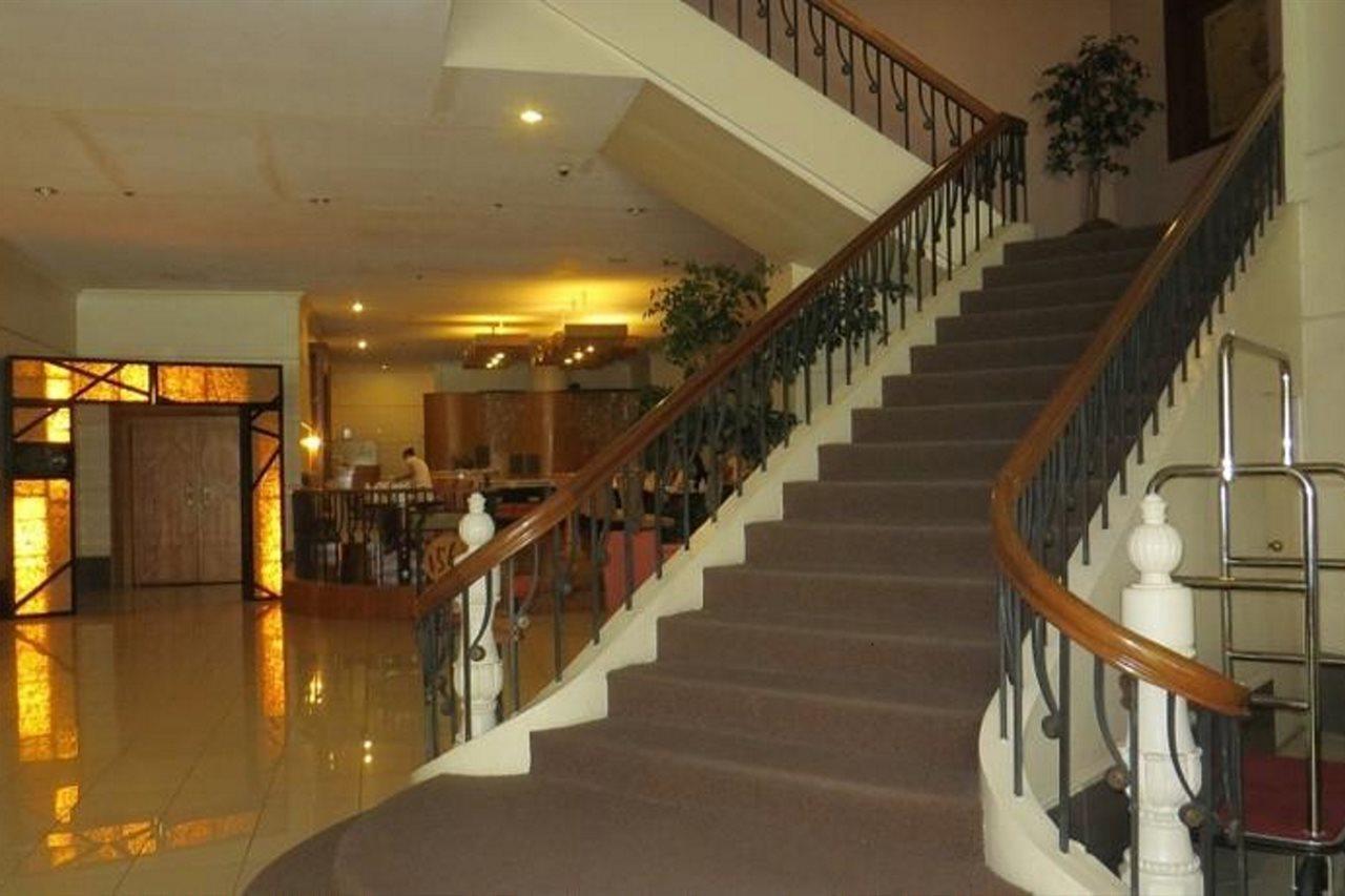The Bellavista Hotel Lapu-Lapu City Dış mekan fotoğraf