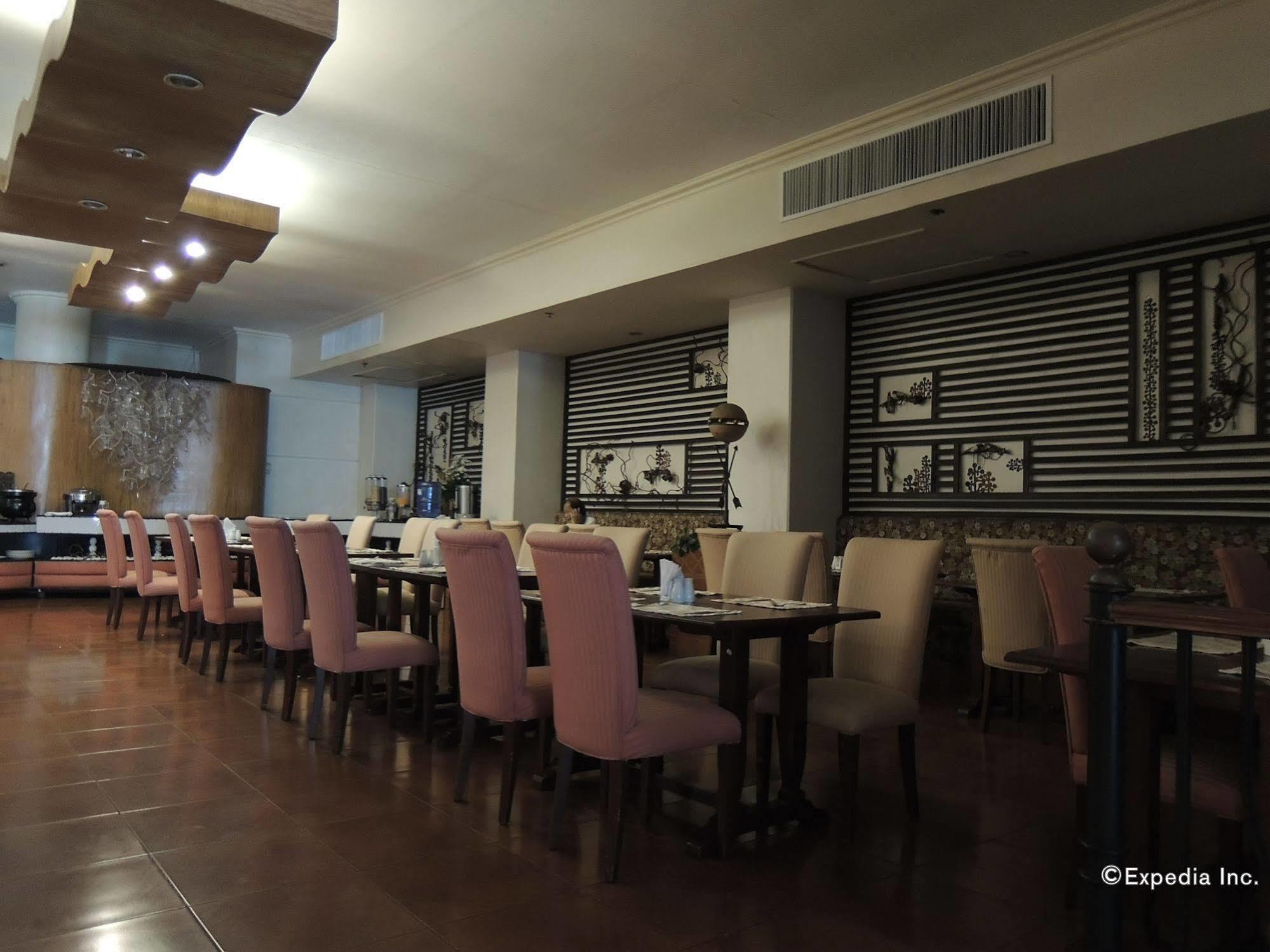 The Bellavista Hotel Lapu-Lapu City Dış mekan fotoğraf