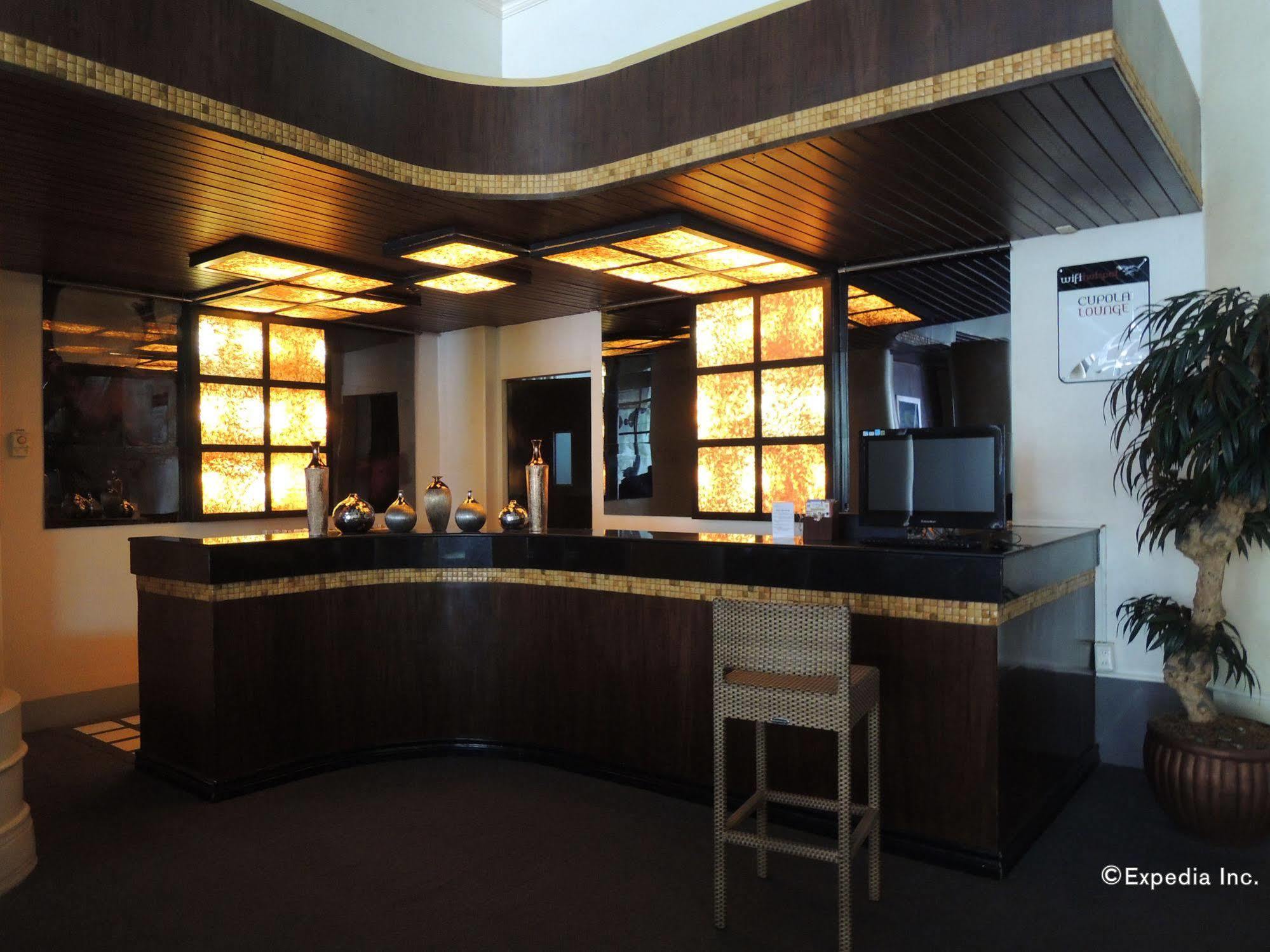 The Bellavista Hotel Lapu-Lapu City Dış mekan fotoğraf