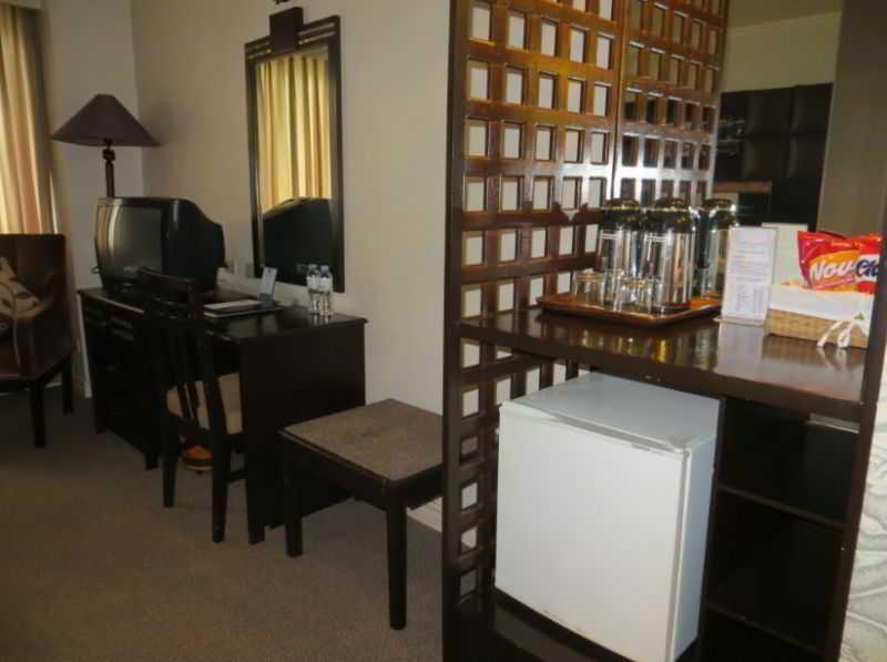 The Bellavista Hotel Lapu-Lapu City Dış mekan fotoğraf